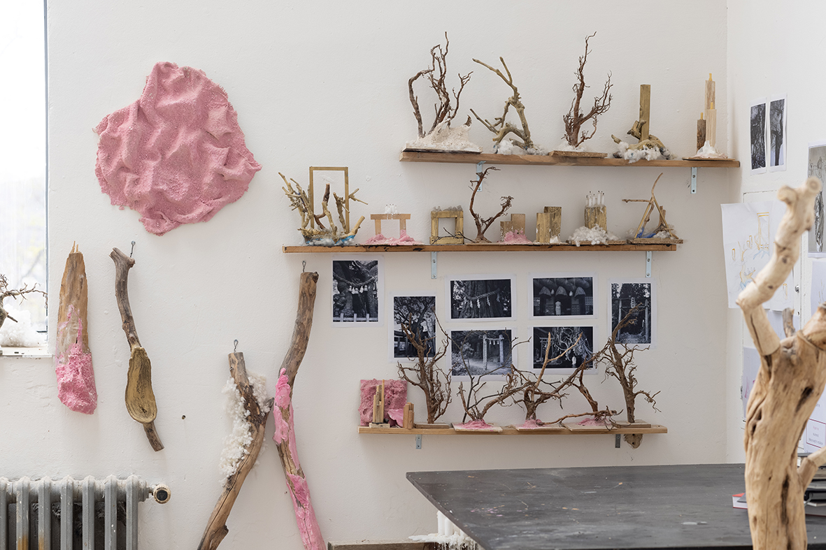 Shrine 2022 sancuary fineart sculpture
contemporaryart conteporarysculpture
by AnnExcendent lovely candle wood asthetics tree wax
Radek Směták